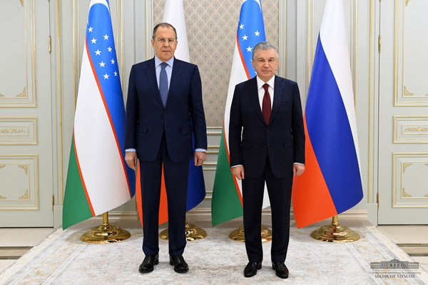 President of Uzbekistan receives the head of the Russian Foreign Ministry