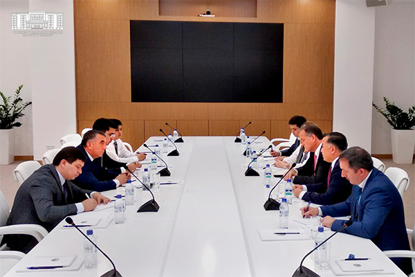 Oppenheimer to assist in attracting investors into Tashkent