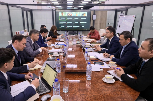 JSC “Uzbekneftegaz” Discusses New LAB Technologies with Honeywell UOP
