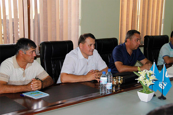 Aktam Khaitov: expansion of the ranks of entrepreneurs and farmers should become one of the main goals of UzLiDeP