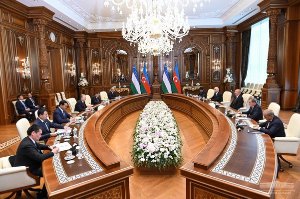 Presidents of Uzbekistan and Azerbaijan discuss the implementation of tasks to deepen practical cooperation