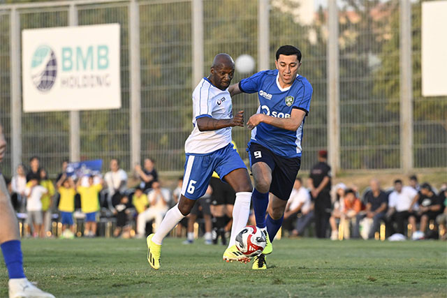 O‘zbekiston terma jamoasi jahon futboli afsonalarini 6:5 hisobida mag‘lub etdi