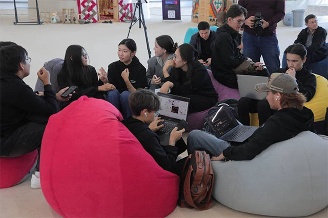 Нукусда соғлиқни сақлаш соҳасида AI Hackathon бошланди