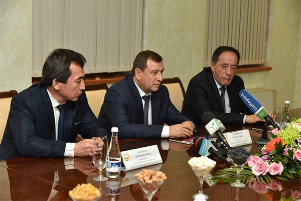 Ўзбекистон ва Тожикистон МСК раислари музокара ўтказишди