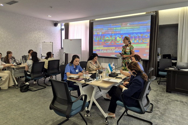 Representatives of law enforcement agencies discuss issues of women’s leadership