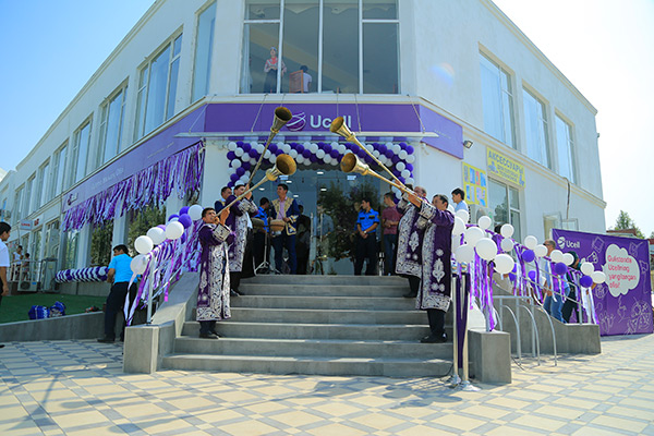 Ucell opens renovated office in Gulistan