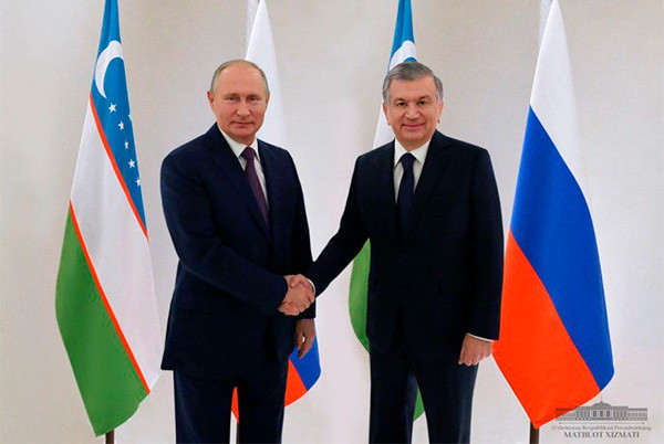 Uzbek leader attends the informal CIS Summit
