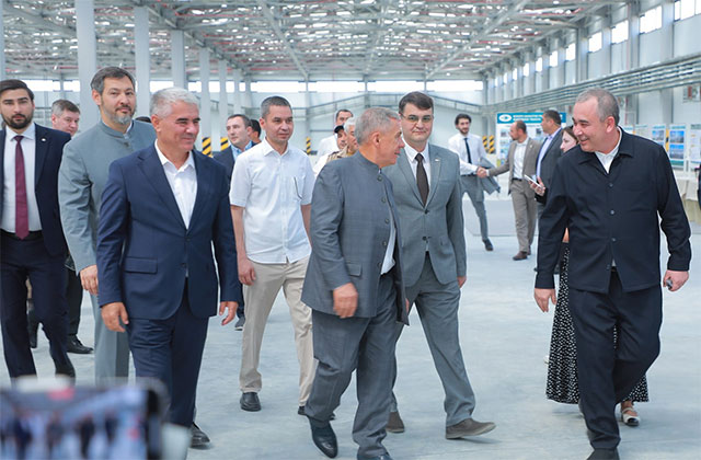 Tataristonlik Rais ish safari bilan Buxoroga tashrif buyurdi