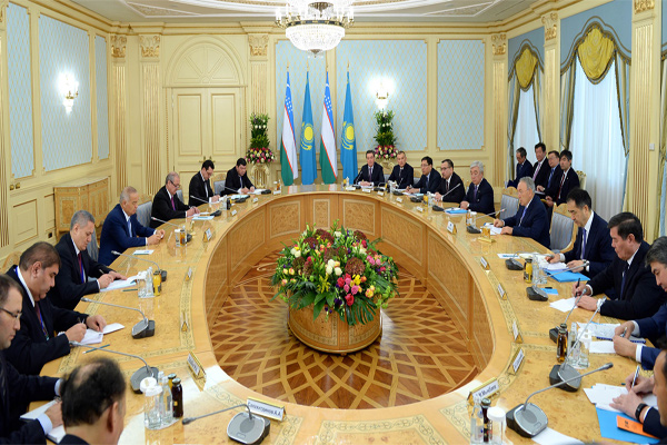 Uzbek President pays visit to Kazakhstan