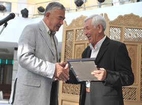 Abduvali Muminov becomes academician of Antique World