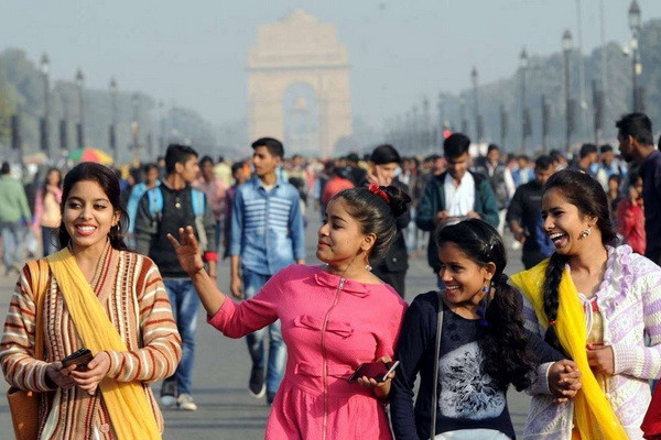 India overtakes China in number of population
