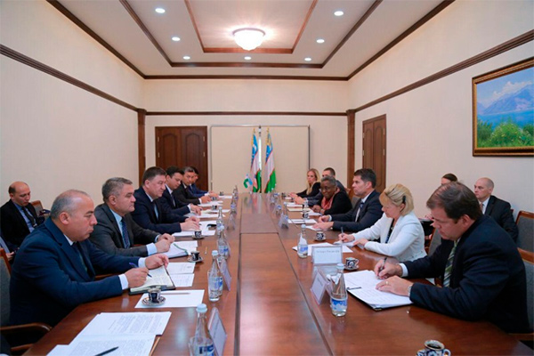 Uzbek Interior Ministry, FBI discuss cooperation in combating international terrorism