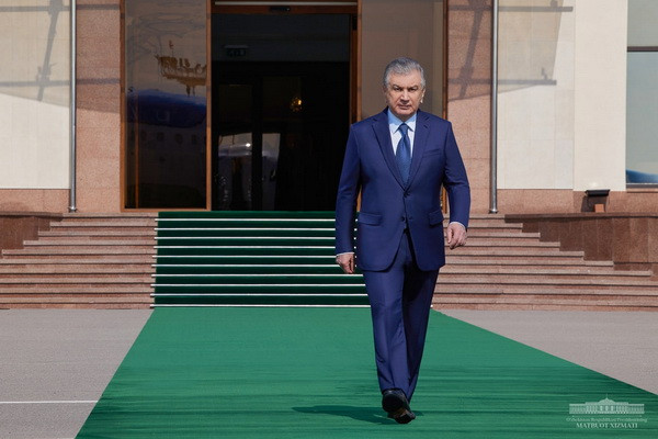 Uzbek President departs for Ferghana