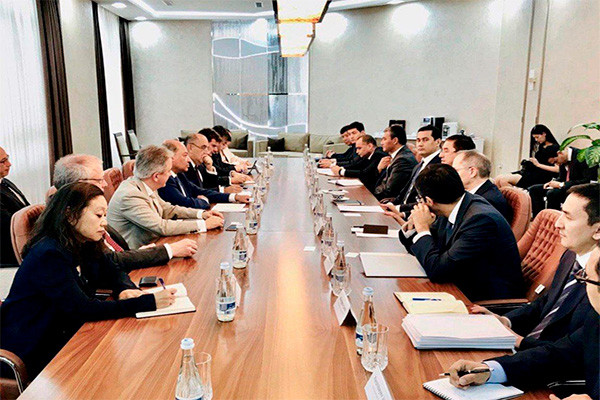 The Minister of Investment and Foreign Trade holds talks with the President of the EBRD