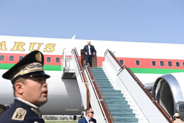 President of Belarus arrives in Samarkand