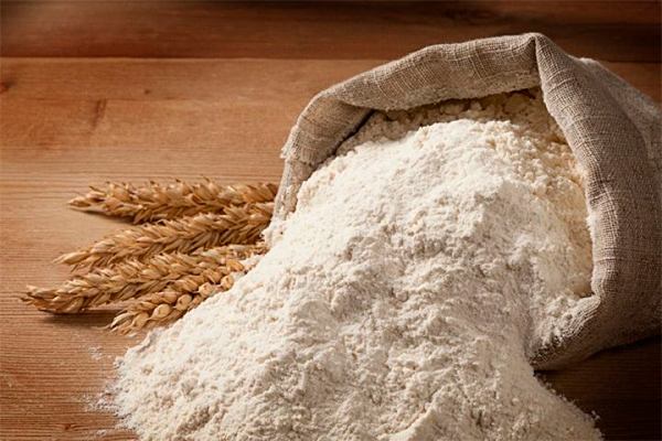 Enterprises receive right to export flour from imported grain