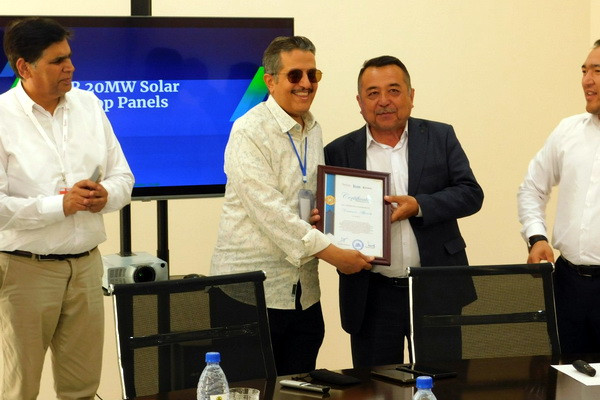«ACWA Power» компанияси бошқаруви раиси бошчилигидаги делегация аъзолари Ширин энергетика коллежига ташриф буюришди