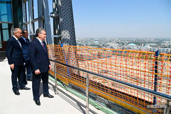 President of Uzbekistan visits Tashkent City construction site