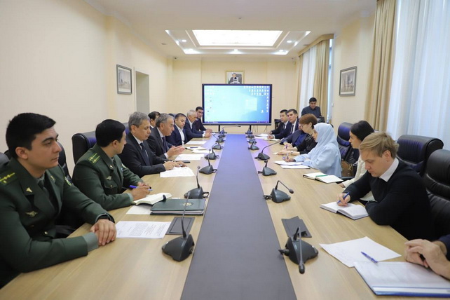 Issues of monitoring and control mechanisms for diamond trade discussed
