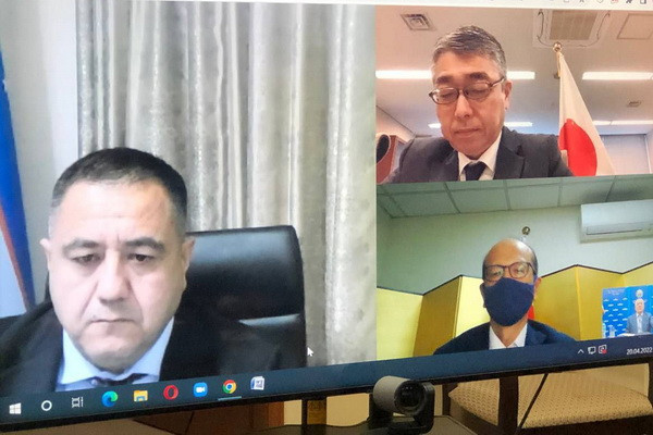 Negotiations with the Director General of the Middle East and Africa Department of the Ministry of Foreign Affairs of Japan