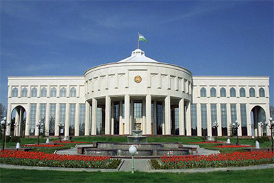 Президент Узбекистана принял верительные грамоты