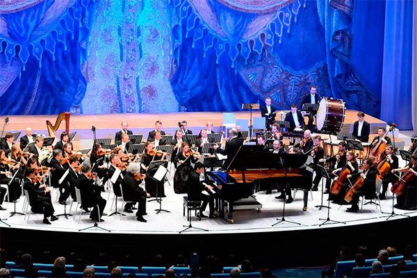 Mariinsky Theatre Orchestra gives concert in Tashkent
