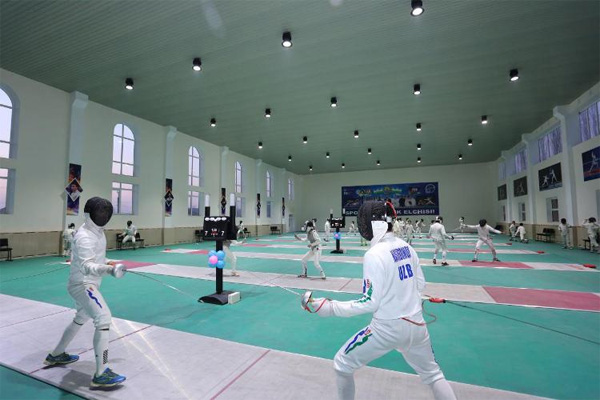 В Андижане открыли спортивный комплекс школы по фехтованию